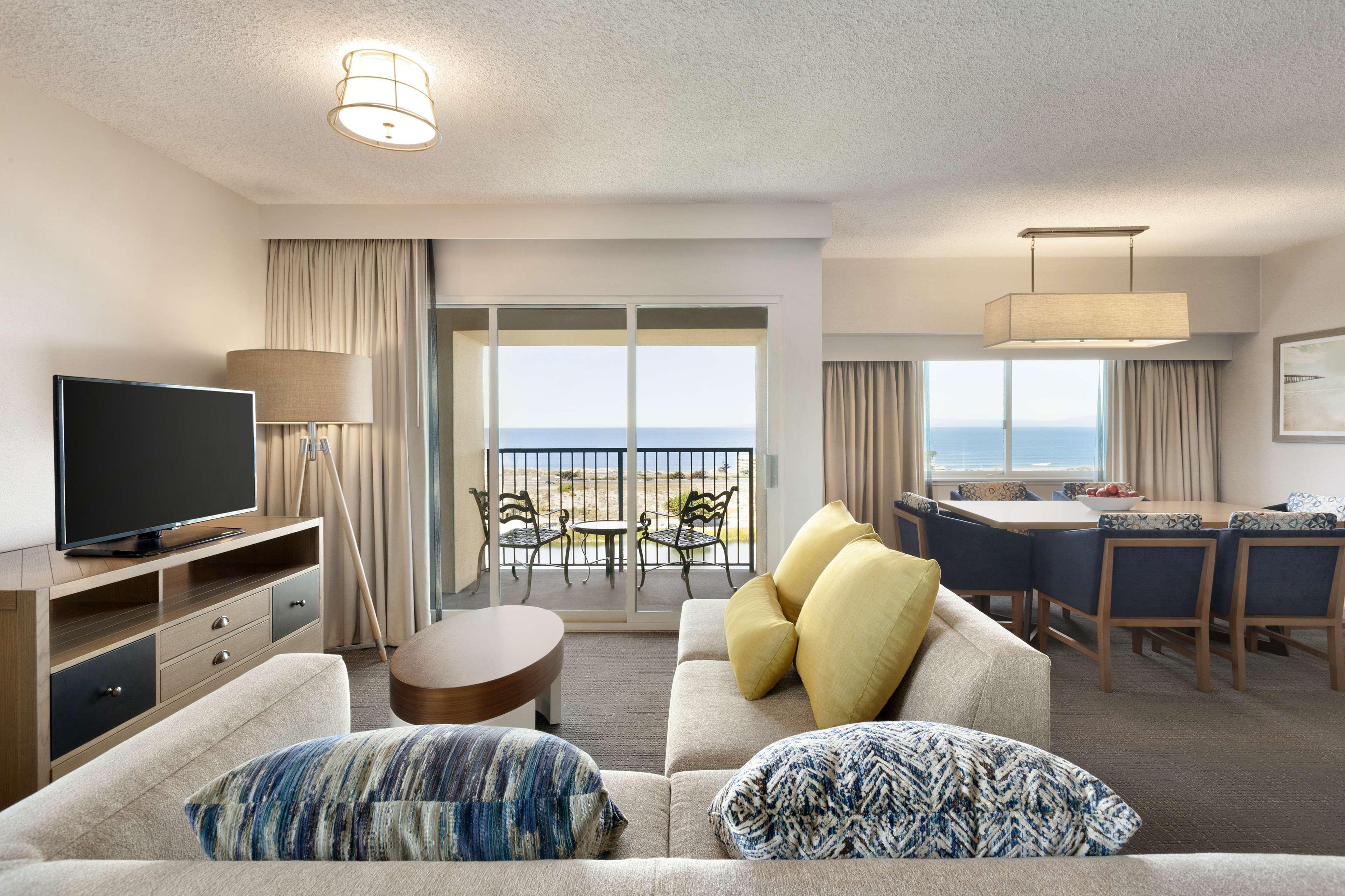 Embassy Suites By Hilton Monterey Bay Seaside Exteriér fotografie