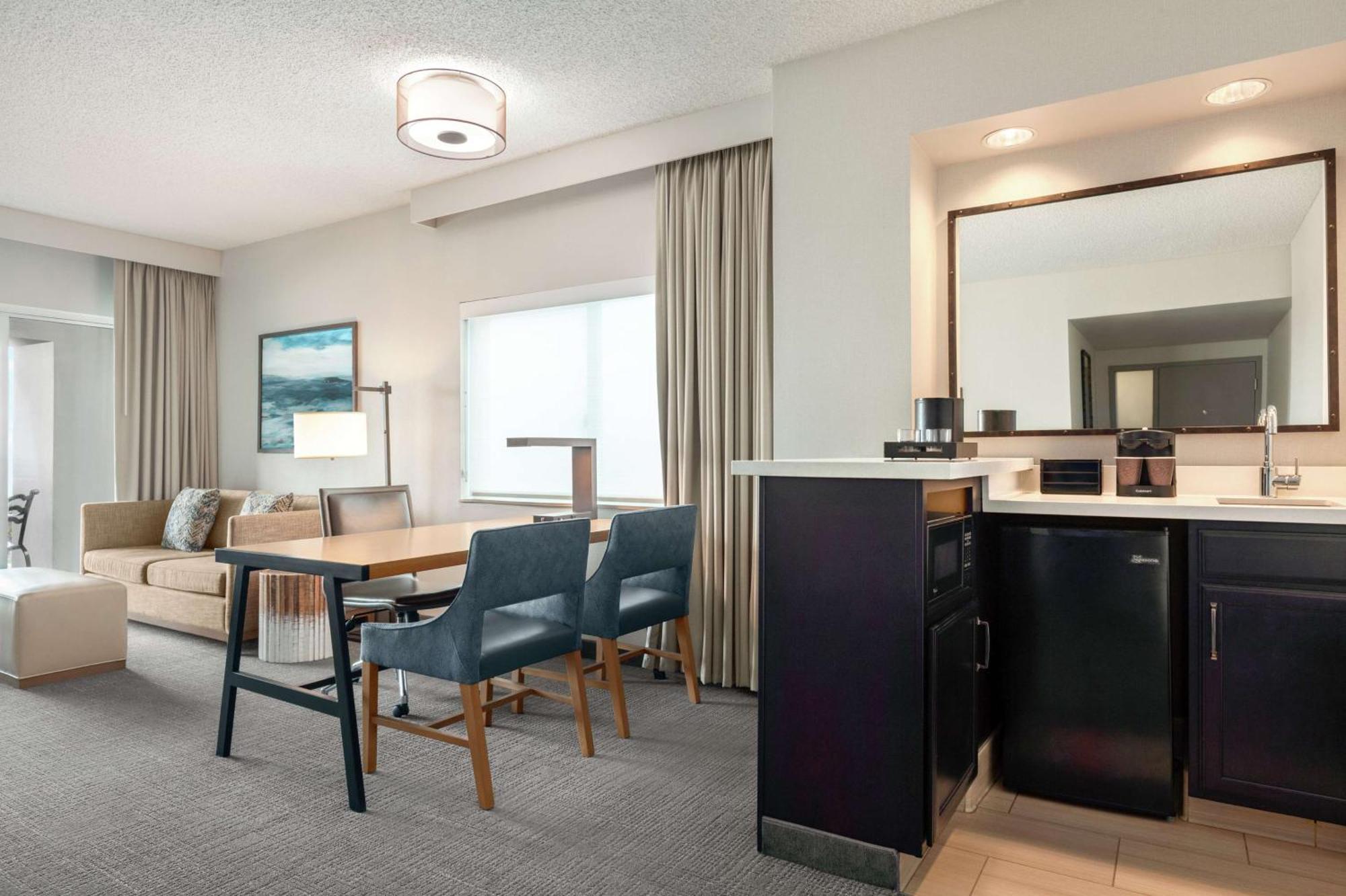 Embassy Suites By Hilton Monterey Bay Seaside Exteriér fotografie