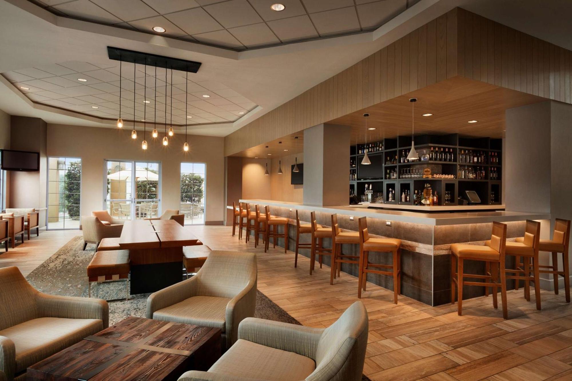 Embassy Suites By Hilton Monterey Bay Seaside Exteriér fotografie