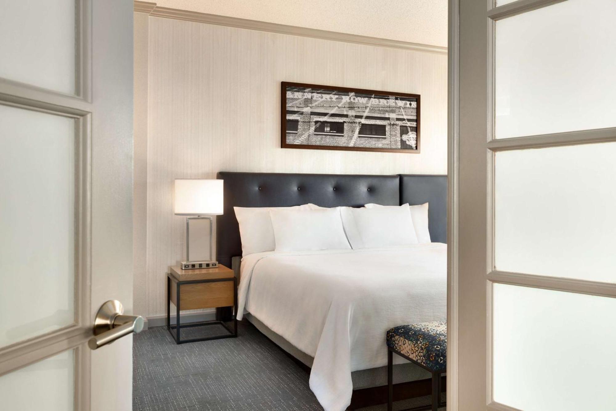 Embassy Suites By Hilton Monterey Bay Seaside Exteriér fotografie