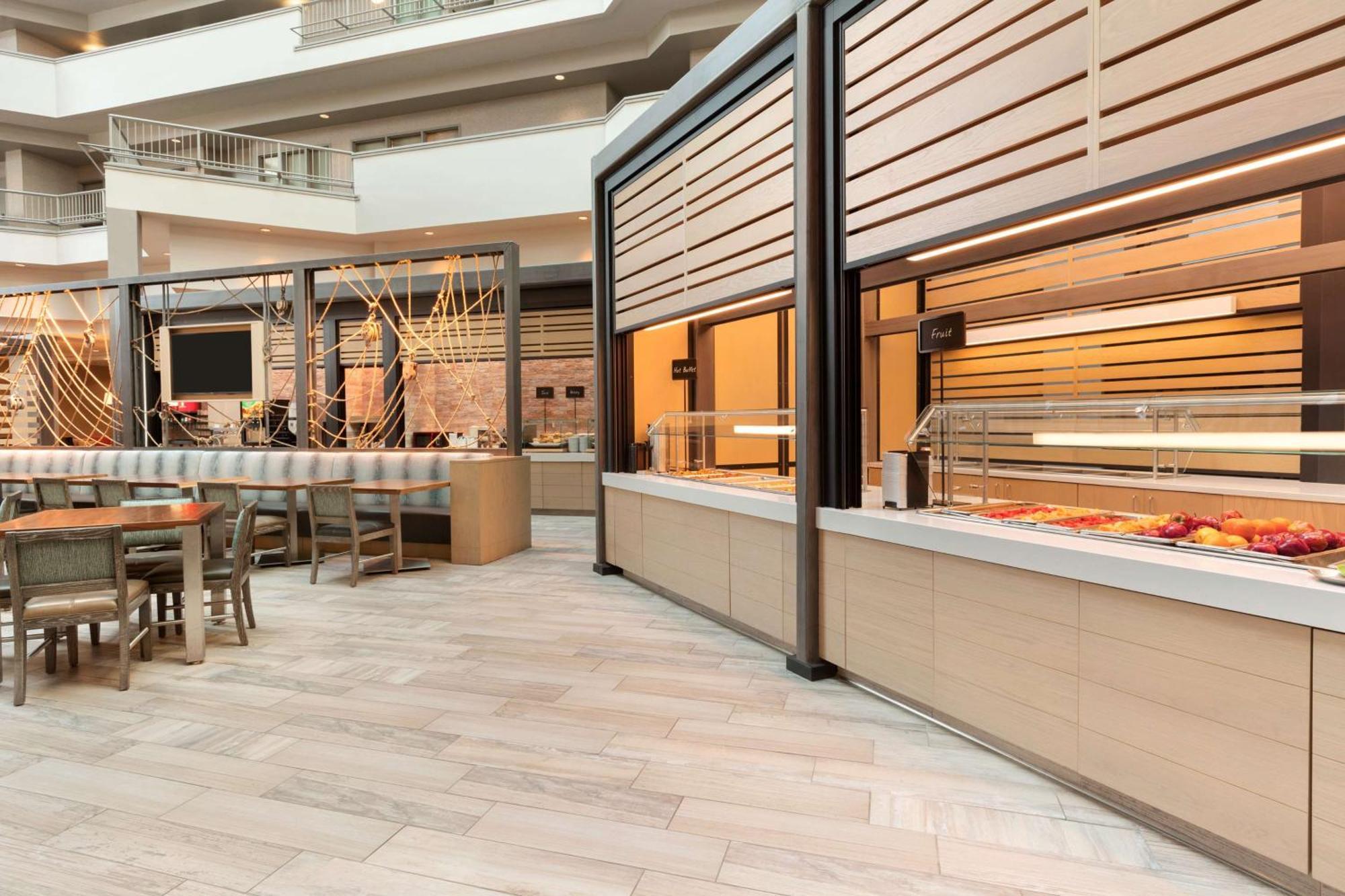 Embassy Suites By Hilton Monterey Bay Seaside Exteriér fotografie